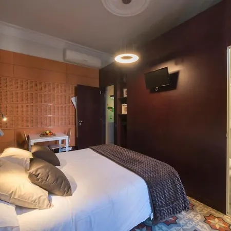 Paseo De Gracia Catalan 4bd With Private Terrace *