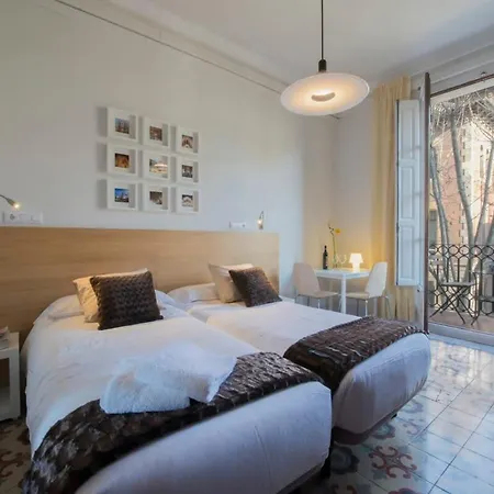 Apartment Paseo De Gracia Catalan 4bd With Private Terrace *