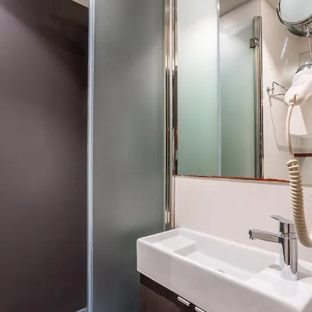 Apartment Paseo De Gracia Catalan 4bd With Private Terrace Barcelona