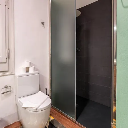 Paseo De Gracia Catalan 4bd With Private Terrace